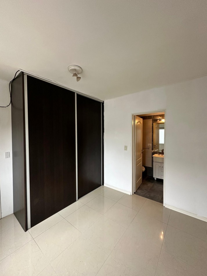 HERMOSO DEPARTAMENTO 2 AMBIENTES EN ALQUILER - ALCORTA AL 400 - LANUS