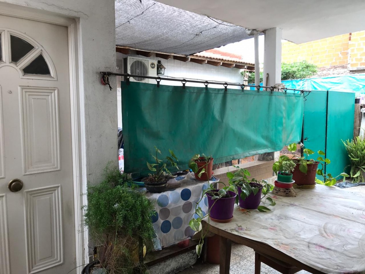 CHALET TIPO AMERICANO EN ALQUILER 3/4 AMB. CON GARAGE, TERRAZA, PATIO y DPTO FONDO - ALBARRACIN 3600 - LANUS ESTE