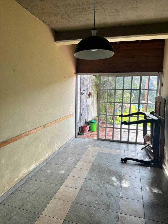 Casa en Venta de 4 Ambientes S/ lote 210 m2 en Barrio Cerrado Los Robles - Burzaco