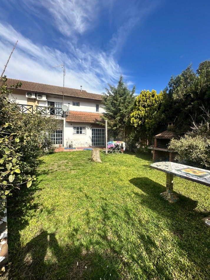 Casa en Venta de 4 Ambientes S/ lote 210 m2 en Barrio Cerrado Los Robles - Burzaco