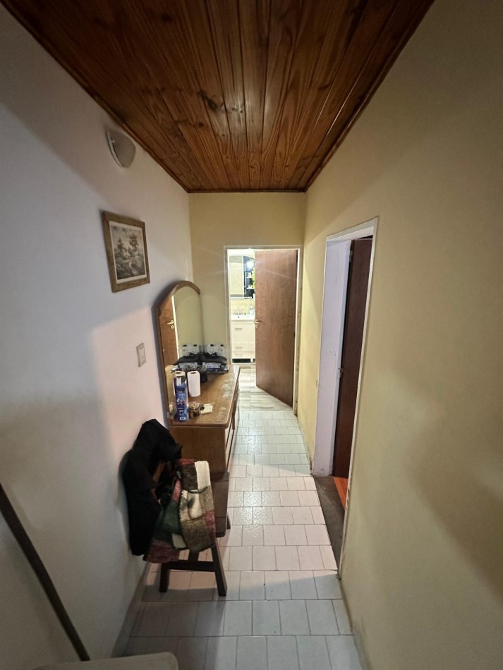 Venta en Block: Dos Casas en un Lote en Excelente Ubicacion - Apto Credito S/lote 8,66 x 17 m2 Aprox. - Diego Maradona 2424 - Lanus Oeste
