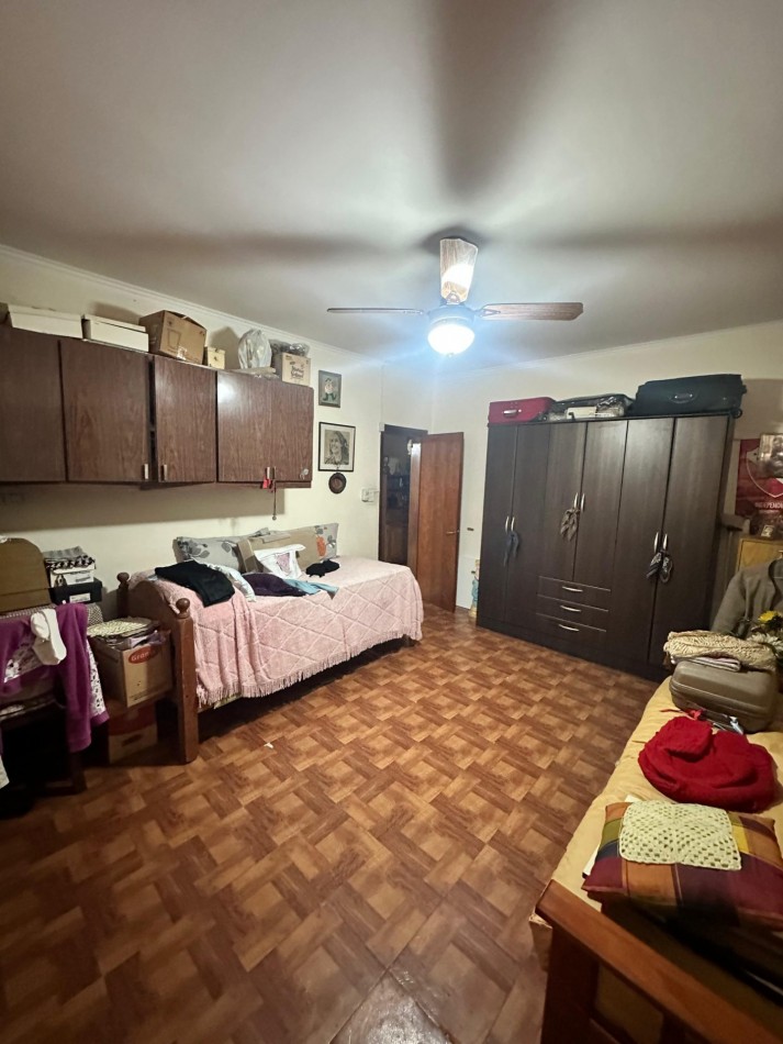 Venta en Block: Dos Casas en un Lote en Excelente Ubicacion - Apto Credito S/lote 8,66 x 17 m2 Aprox. - Diego Maradona 2424 - Lanus Oeste