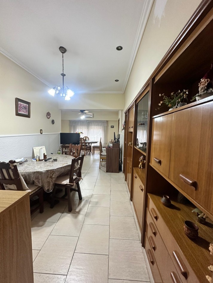 Venta en Block: Dos Casas en un Lote en Excelente Ubicacion - Apto Credito S/lote 8,66 x 17 m2 Aprox. - Diego Maradona 2424 - Lanus Oeste