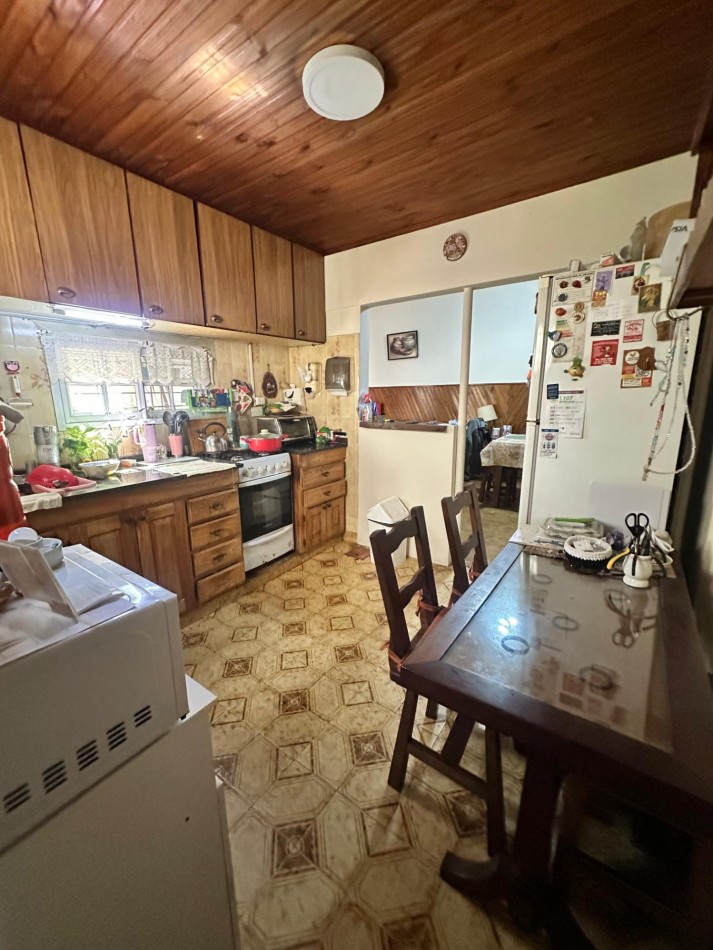 Venta en Block: Dos Casas en un Lote en Excelente Ubicacion - Apto Credito S/lote 8,66 x 17 m2 Aprox. - Diego Maradona 2424 - Lanus Oeste