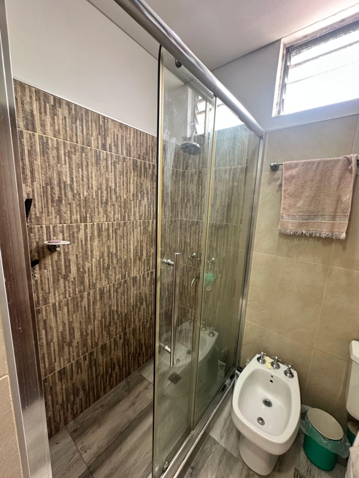 Venta en Block: Dos Casas en un Lote en Excelente Ubicacion - Apto Credito S/lote 8,66 x 17 m2 Aprox. - Diego Maradona 2424 - Lanus Oeste
