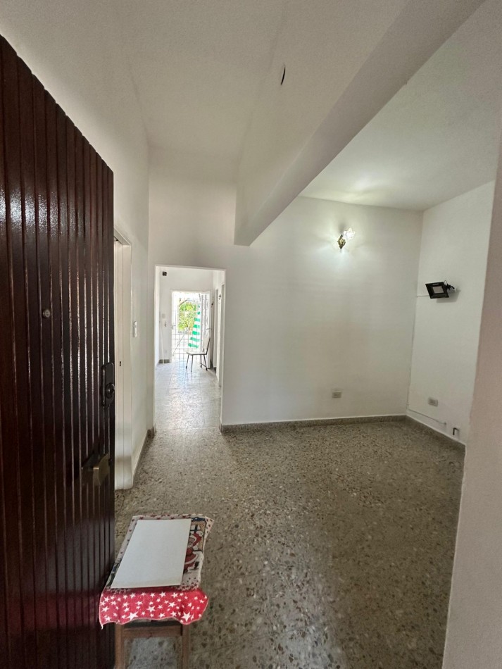 Alquiler 2 Ambientes al Frente con Patio y Sin Expensas - Jean Jaures al 1100