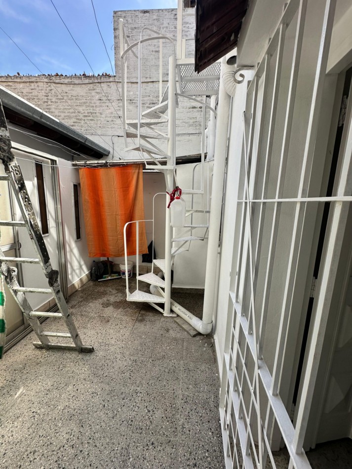 Alquiler 2 Ambientes al Frente con Patio y Sin Expensas - Jean Jaures al 1100