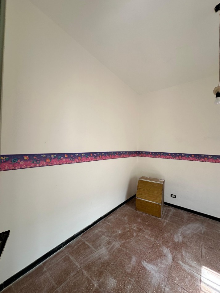 CASA 4 AMBIENTES C/ PATIO - EN ALQUILER - (Disponible para Noviembre 2026) -Gral. Pacheco y Almeyra - Remedios de Escalada