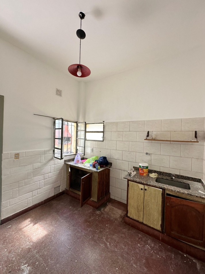 CASA 4 AMBIENTES C/ PATIO - EN ALQUILER - (Disponible para Noviembre 2026) -Gral. Pacheco y Almeyra - Remedios de Escalada