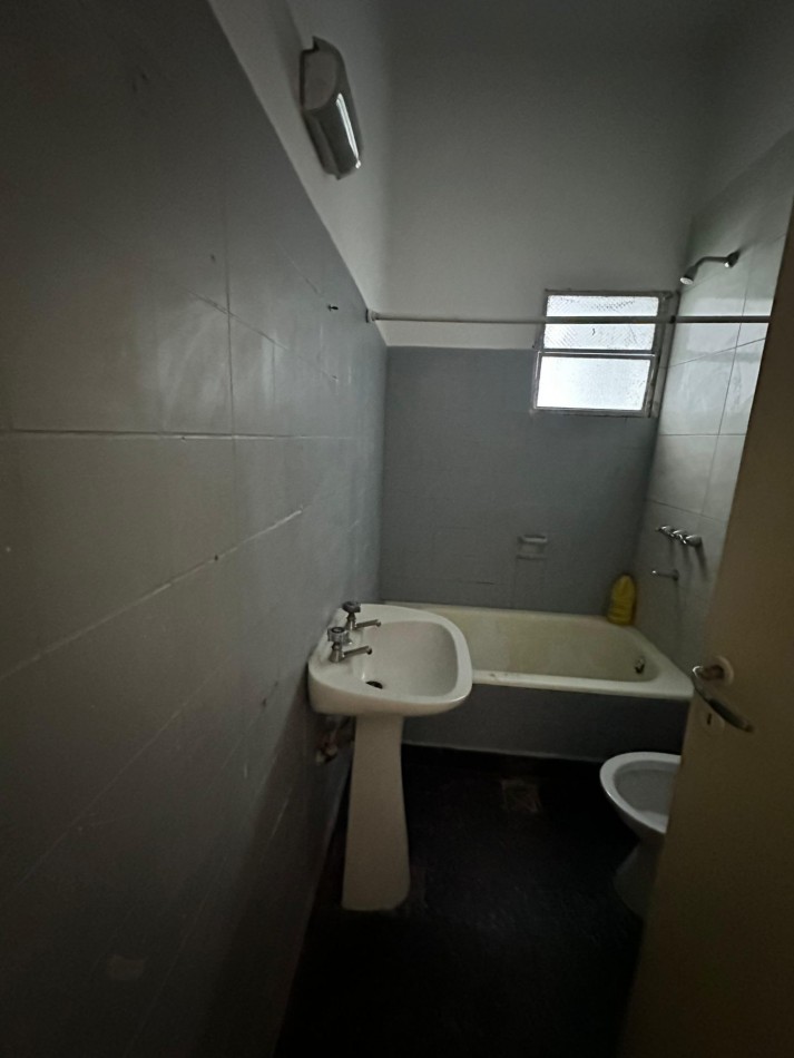 PH INTERNO 3 AMB. CON TERRAZA BUEN ESTADO - Ramon Cabrero 2560 - Remedios de Escalada