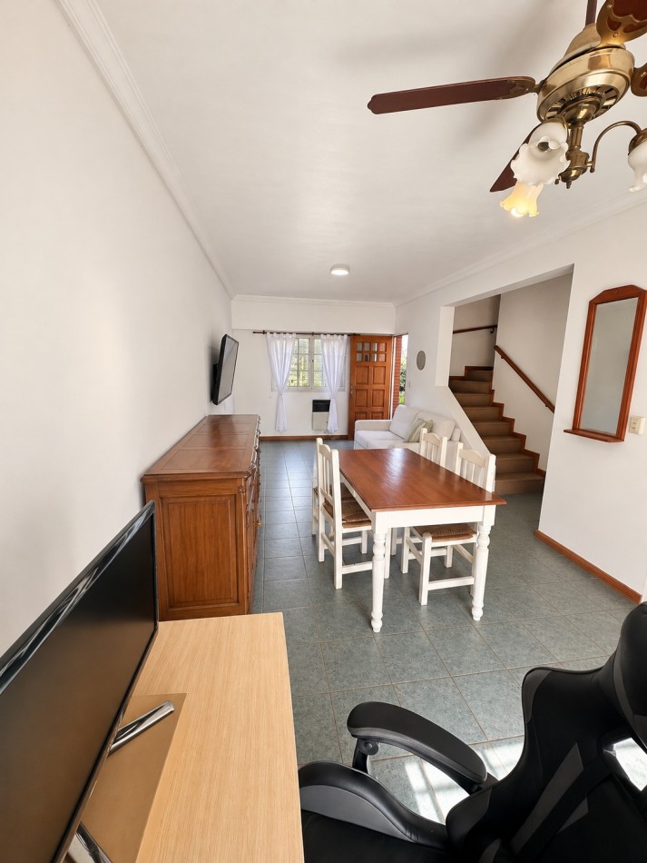 Casa en Venta de 4 Ambientes S/ lote 210 m2 en Barrio Cerrado Los Robles - Burzaco