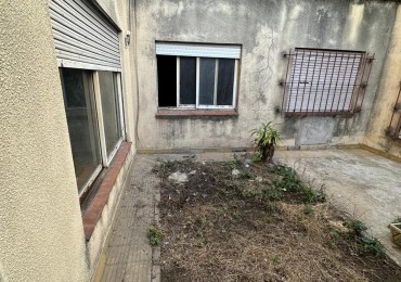 VENTA DPTO PLANTA BAJA 2 AMB. CON PATIO INTERNO - Av. San Martin 2100 - Lanus Oeste