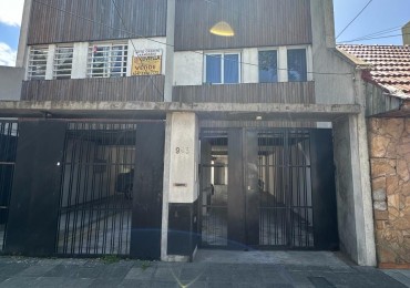 DPTO. 2 AMB. AL FRENTE C/COCHERA CUBIERTA EN ALQUILER - CORDOBA 900 - LANUS ESTE