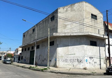 GALPON DE 450 m2 EN 2 PLANTAS C/MONTACARGA - LA RIOJA Y GUADALUPE 