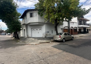 VENTA EN BLOCK - CASA 3 AMB. CON AMPLIA COCHERA y DPTO 3AMB. CON TERRAZA - ENTRADAS INDEPENDIENTE - BRASIL y PASO DE BURGOS - VALENTIN ALSINA
