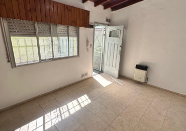 **$530.000.-** ALQUILER PH INTERNO 2 AMB. + ESCRITORIO, C/PATIO Y DOBLE ACCESO - CONCEJAL HECTOR NOYA 1750